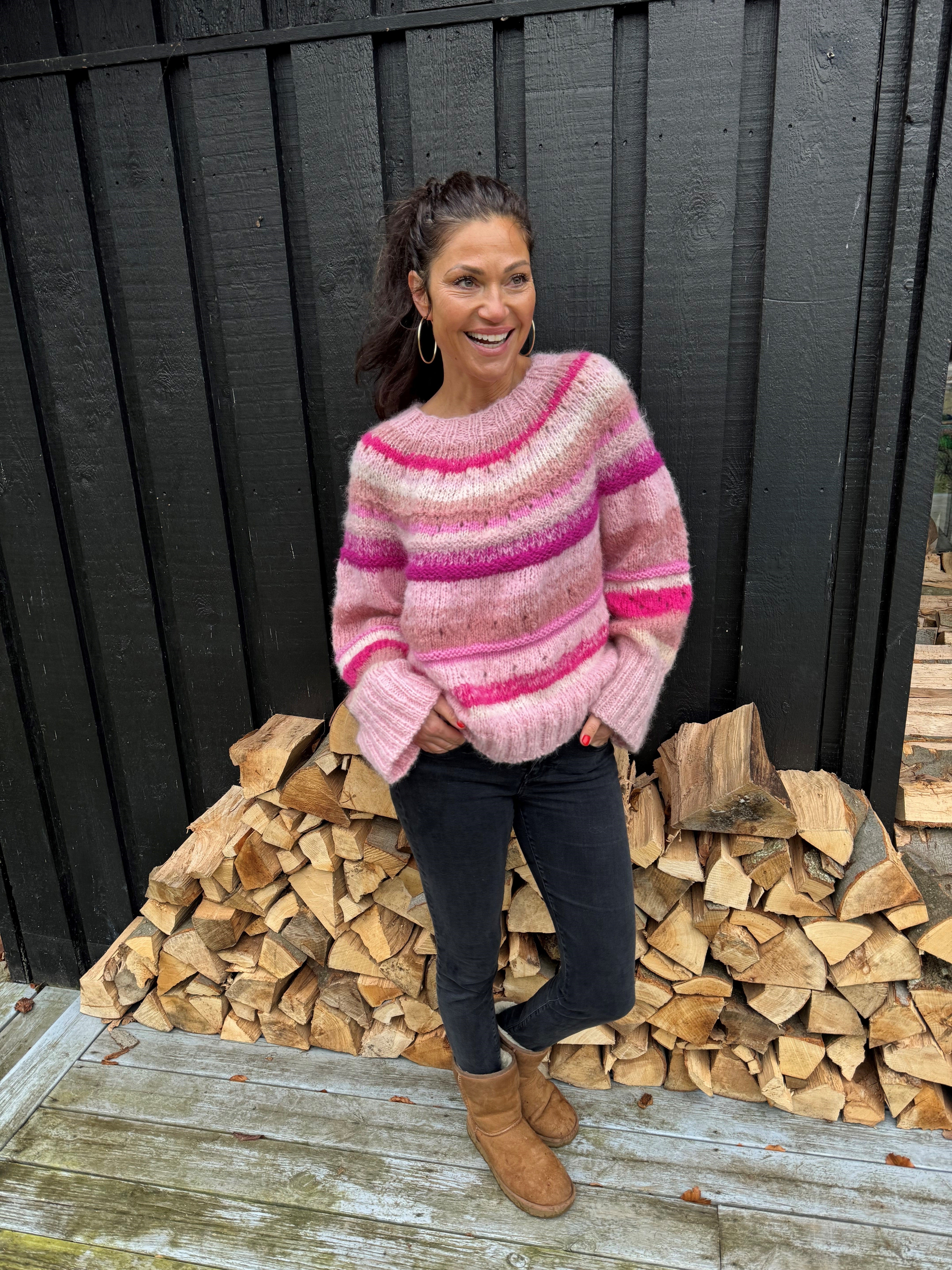 BEGINNER SWEATER HAPPY