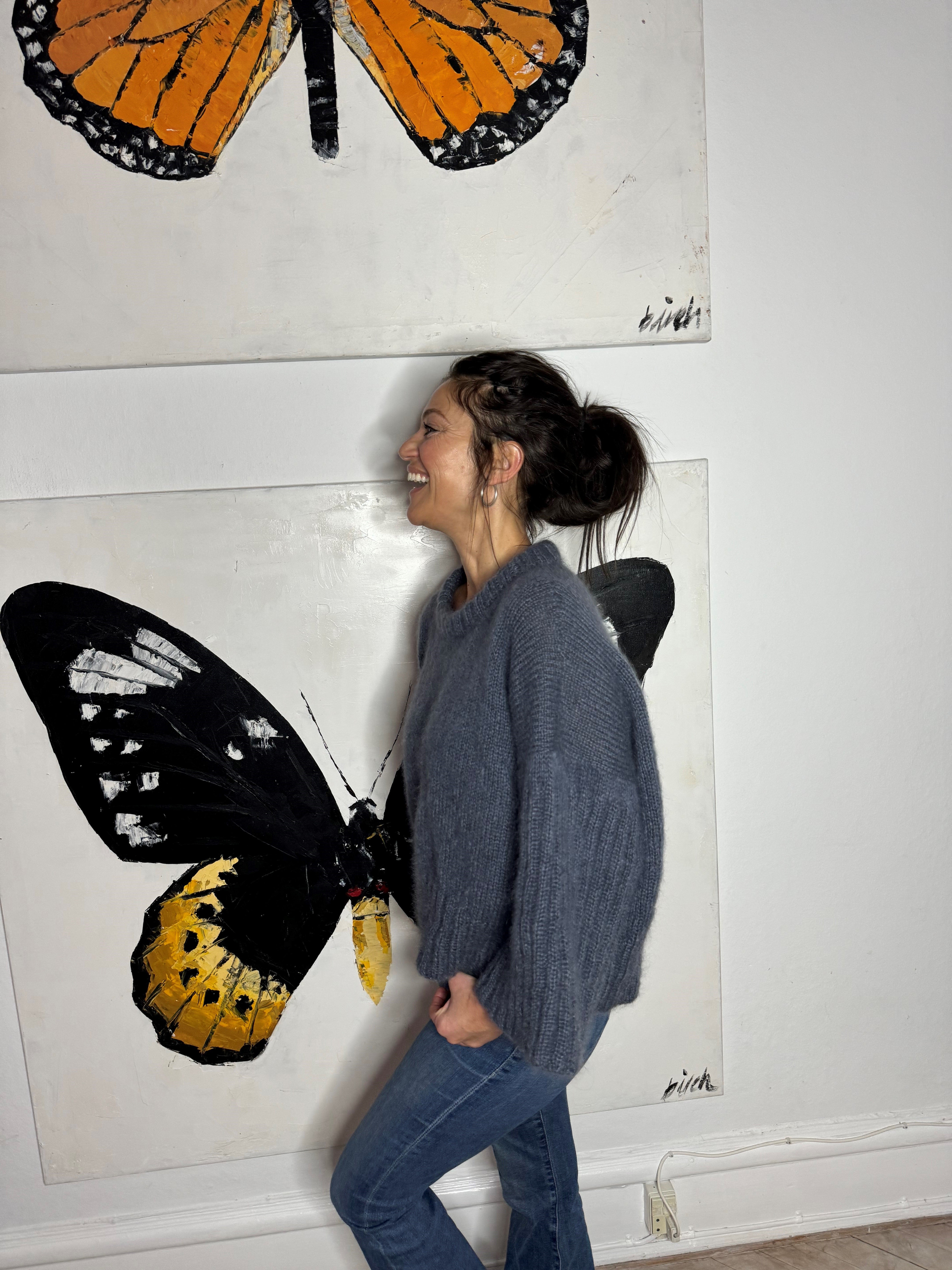 AUNT AUNT FAVORITE ROUND NECK