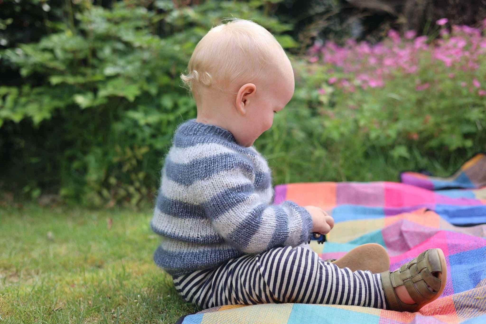 KIT TIL "BØRNESWEATER HOLGI STRIBER"