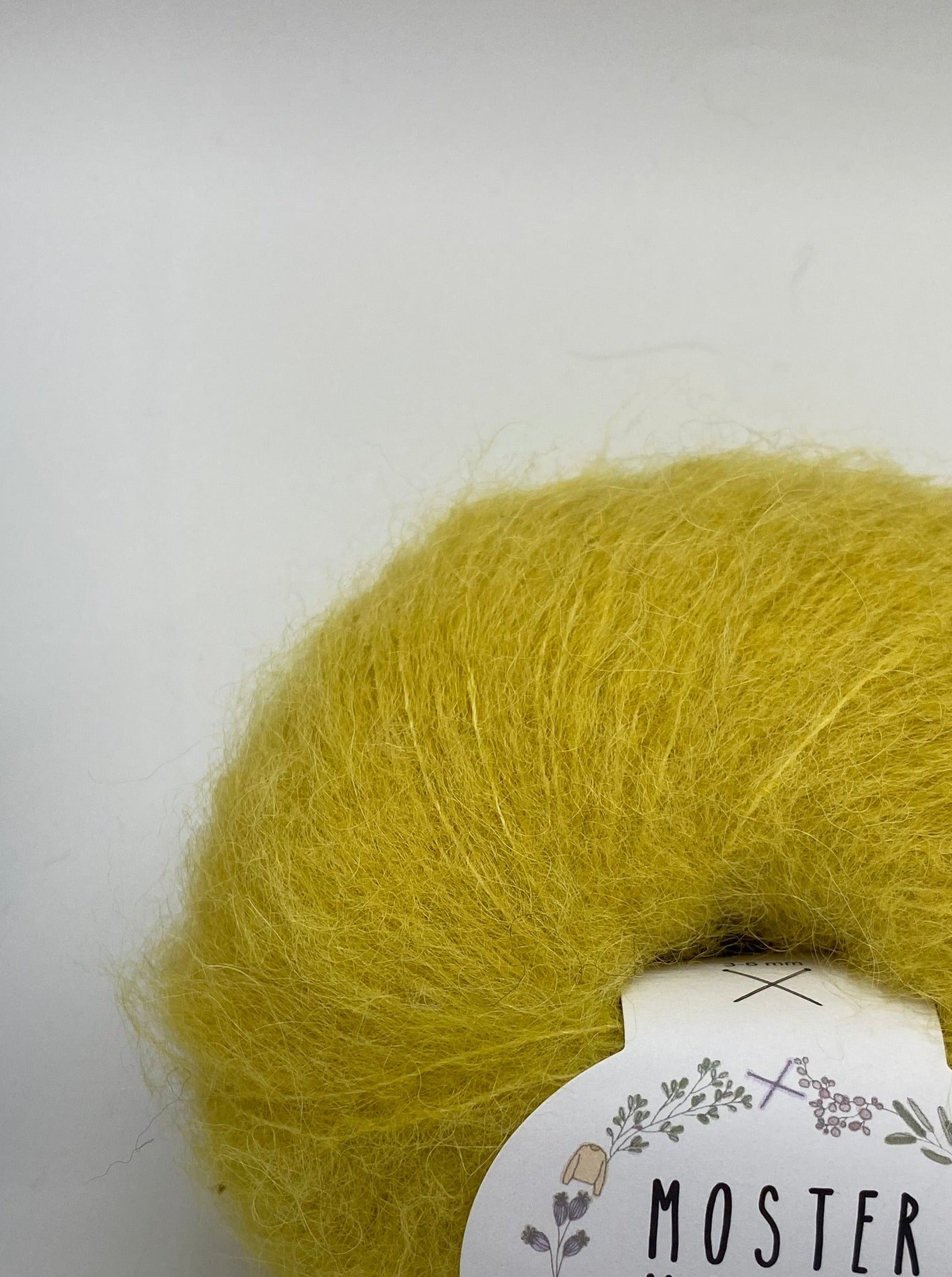 KARRY YELLOW (SUPERFINE ALPACA)