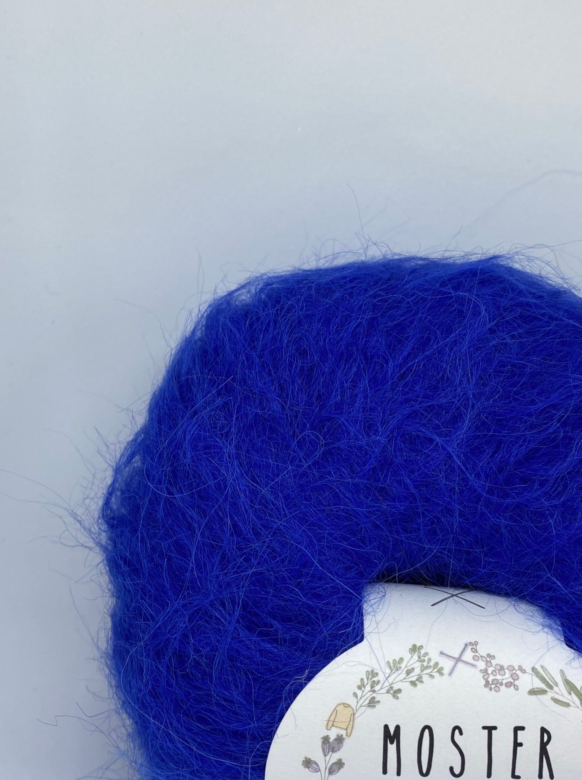COBALT BLUE (SURI ALPACA &amp; MERINO WOOL)