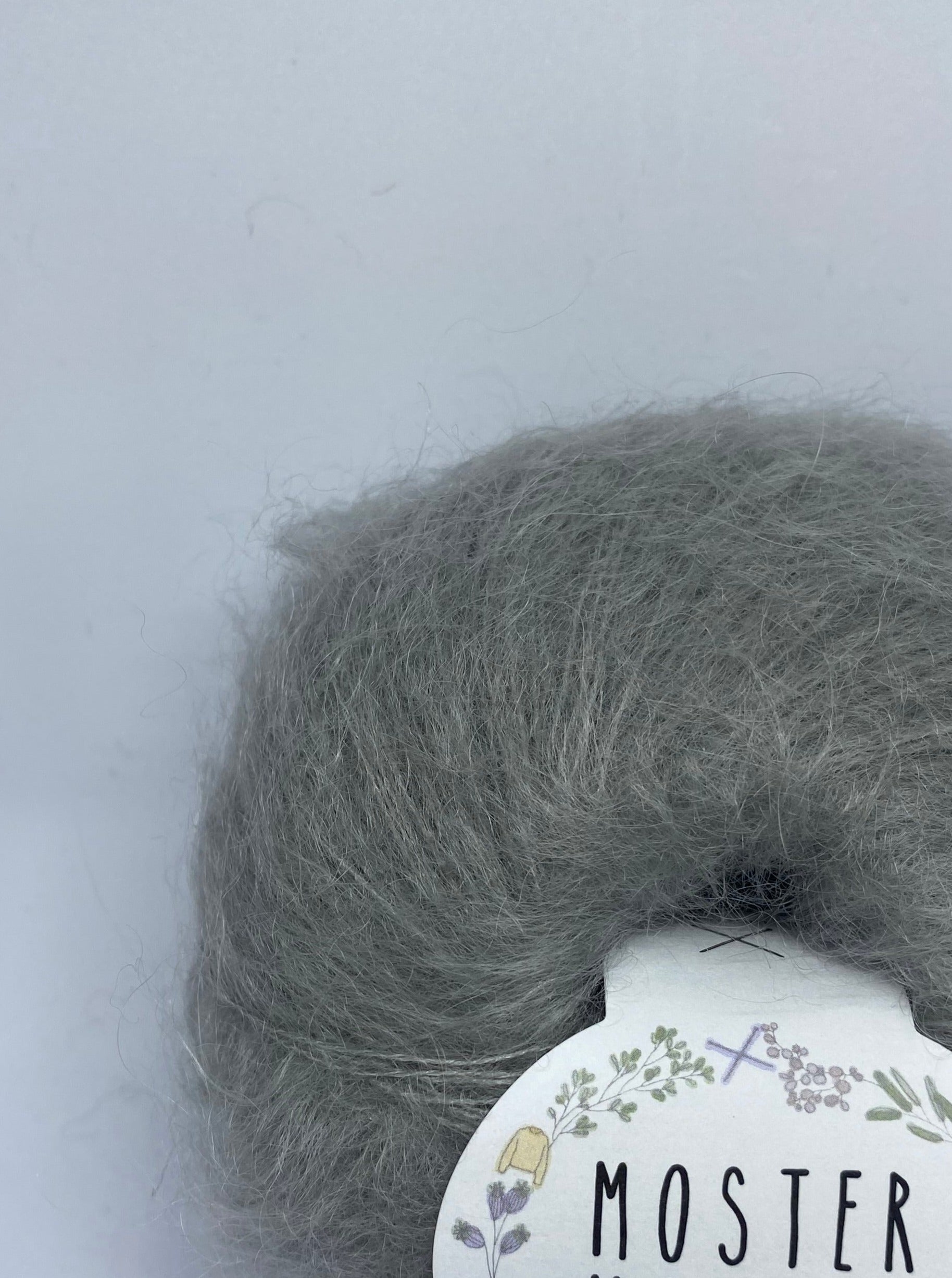 LYSEGRÅ (SILKE MOHAIR)