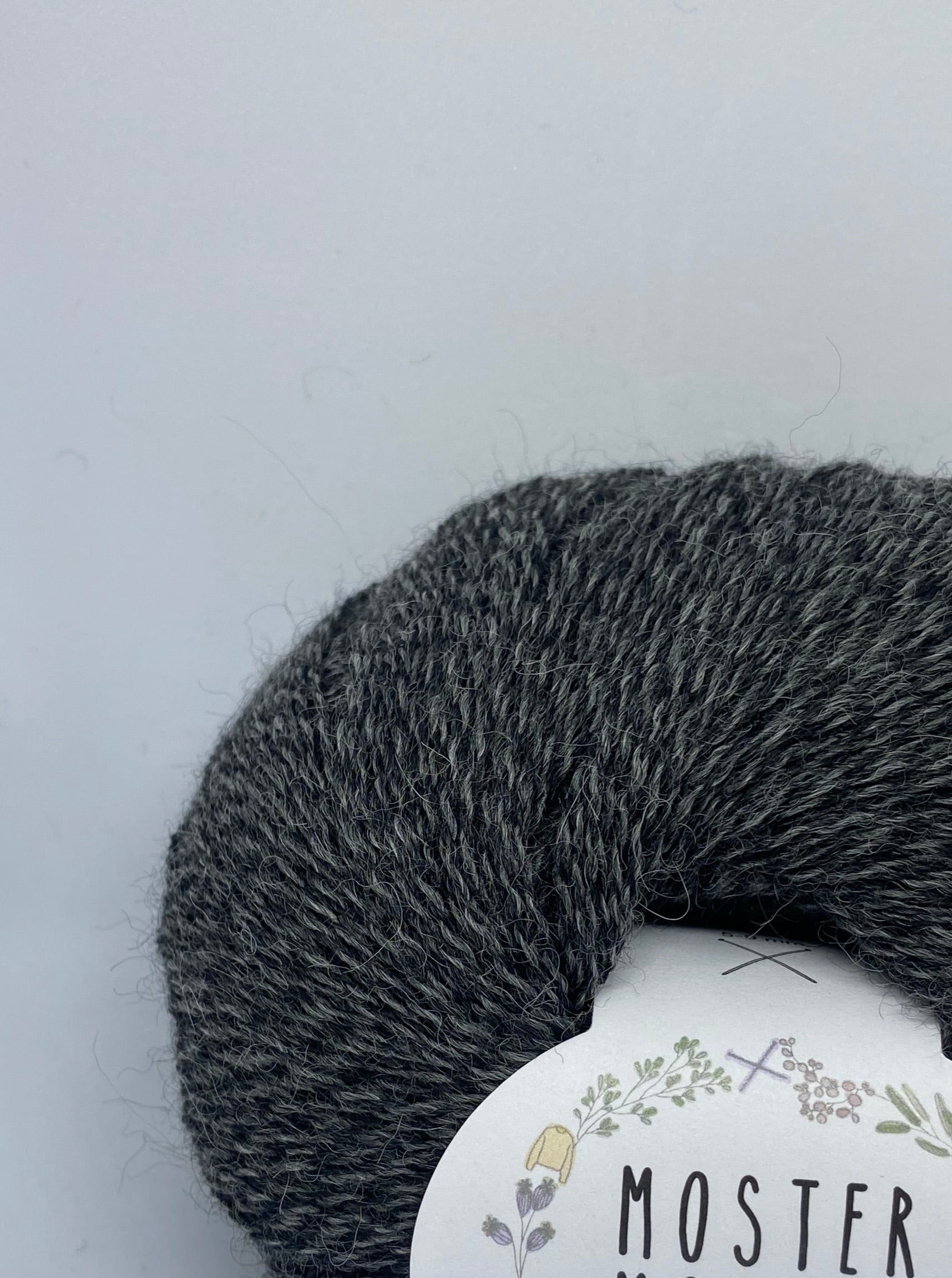 GRÅMELERET - TYND BABY ALPACA FØLGETRÅD