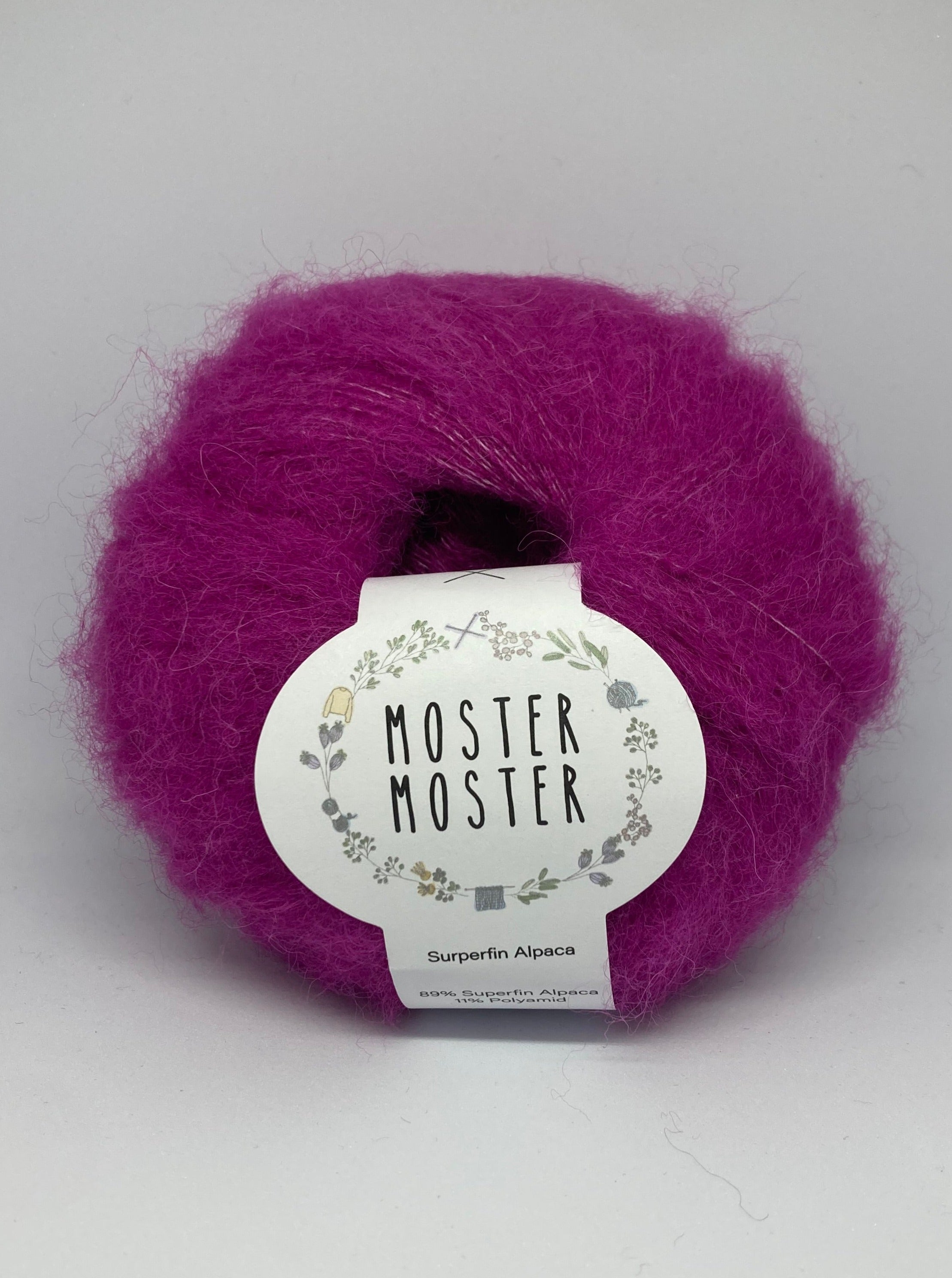 MAGENTA (SUPERFINE ALPACA)