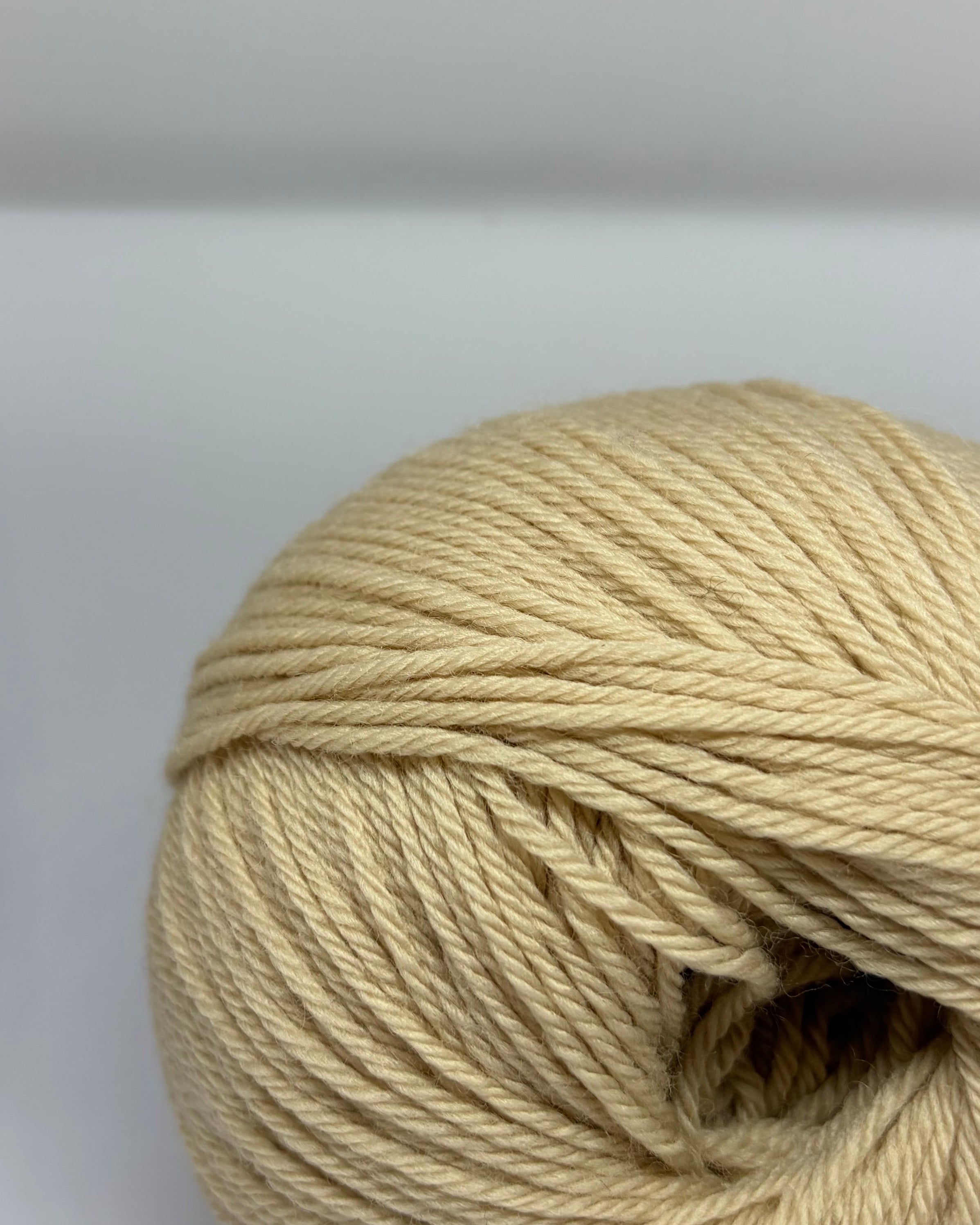 RASPBERRY MOUSSE (SUPERFINE ALPACA)