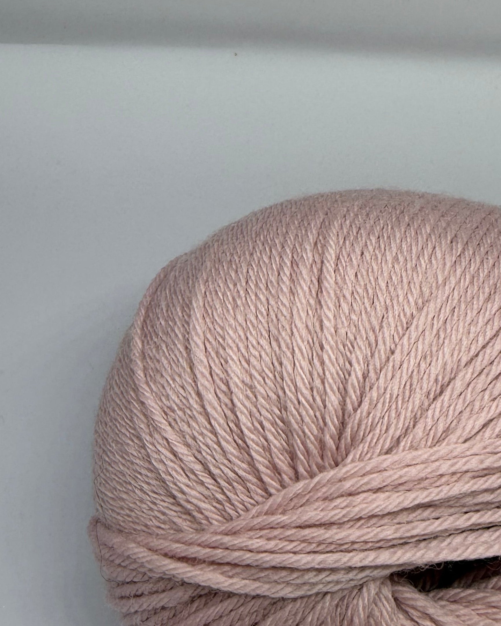 RASPBERRY MOUSSE (SUPERFINE ALPACA)