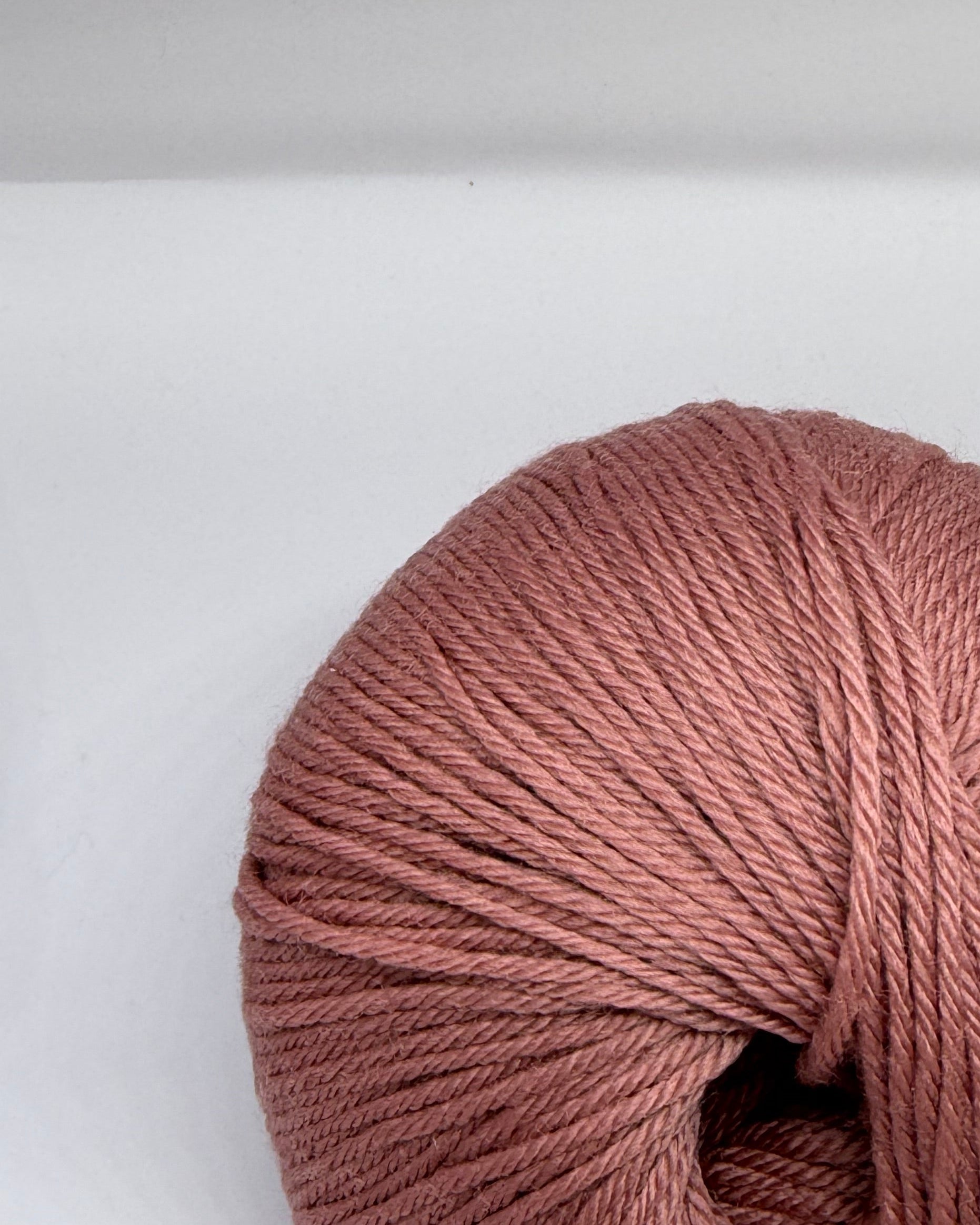 RASPBERRY MOUSSE (SUPERFINE ALPACA)