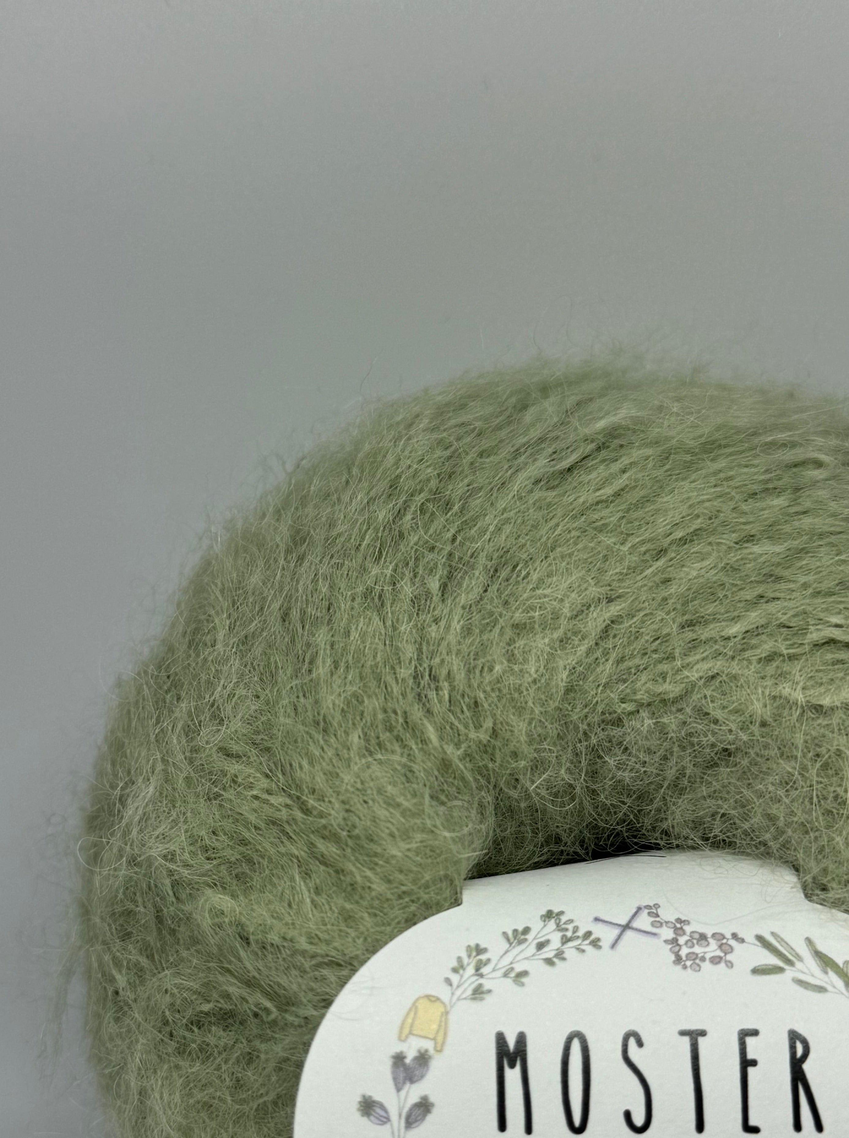 STØVET LYS GRØN (SURI ALPACA &amp; MERINOULD)