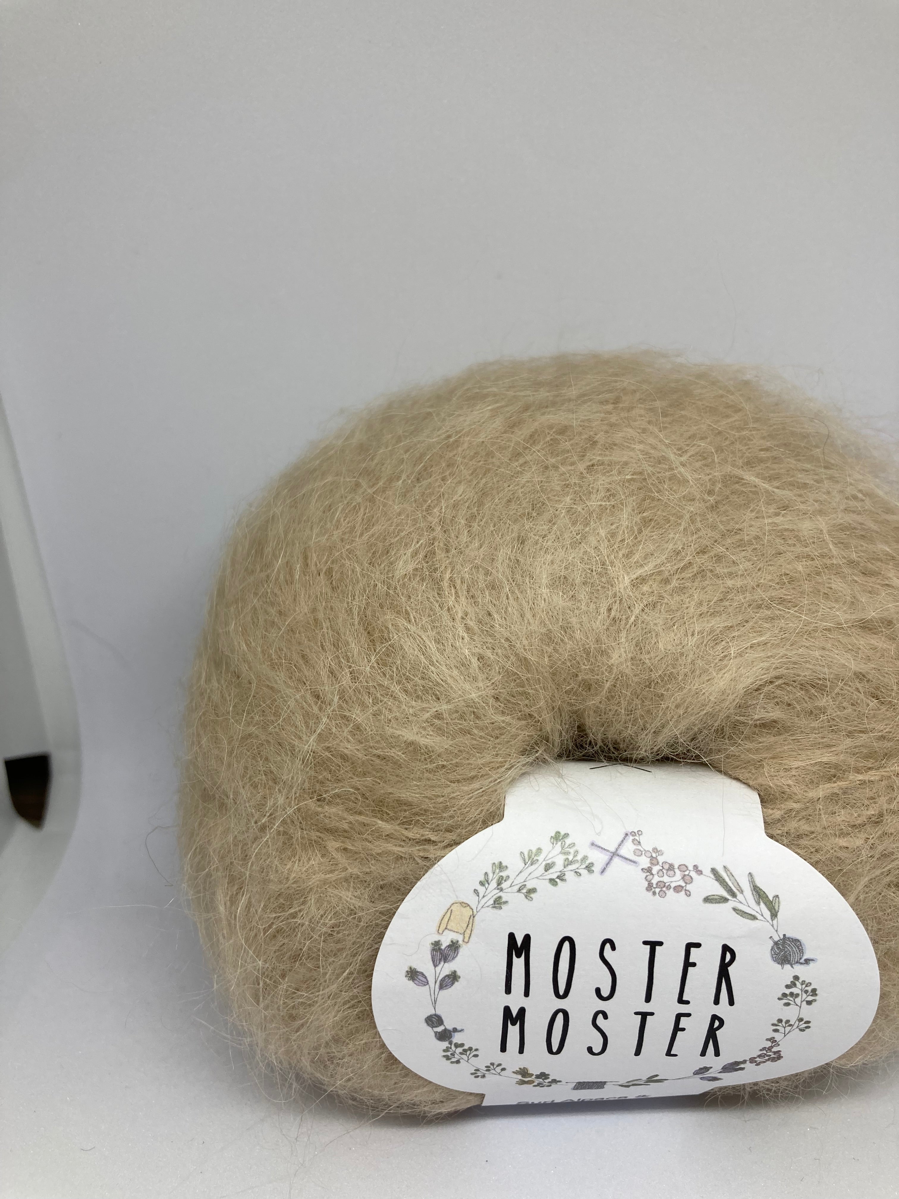 BEIGE (SURI ALPACA & MERINOULD)