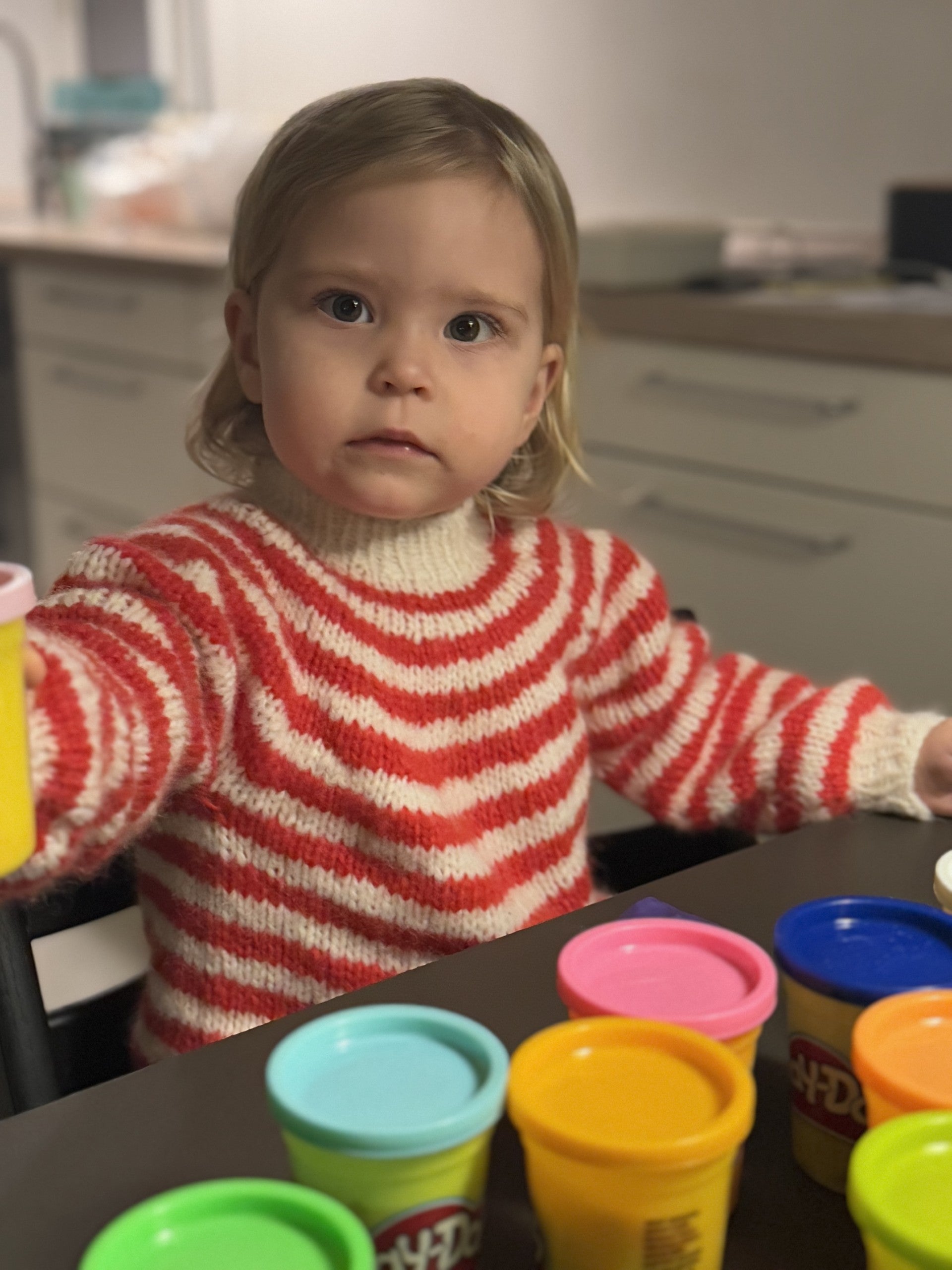 KIT TIL "BØRNESWEATER RØD GRØD MED FLØDE"