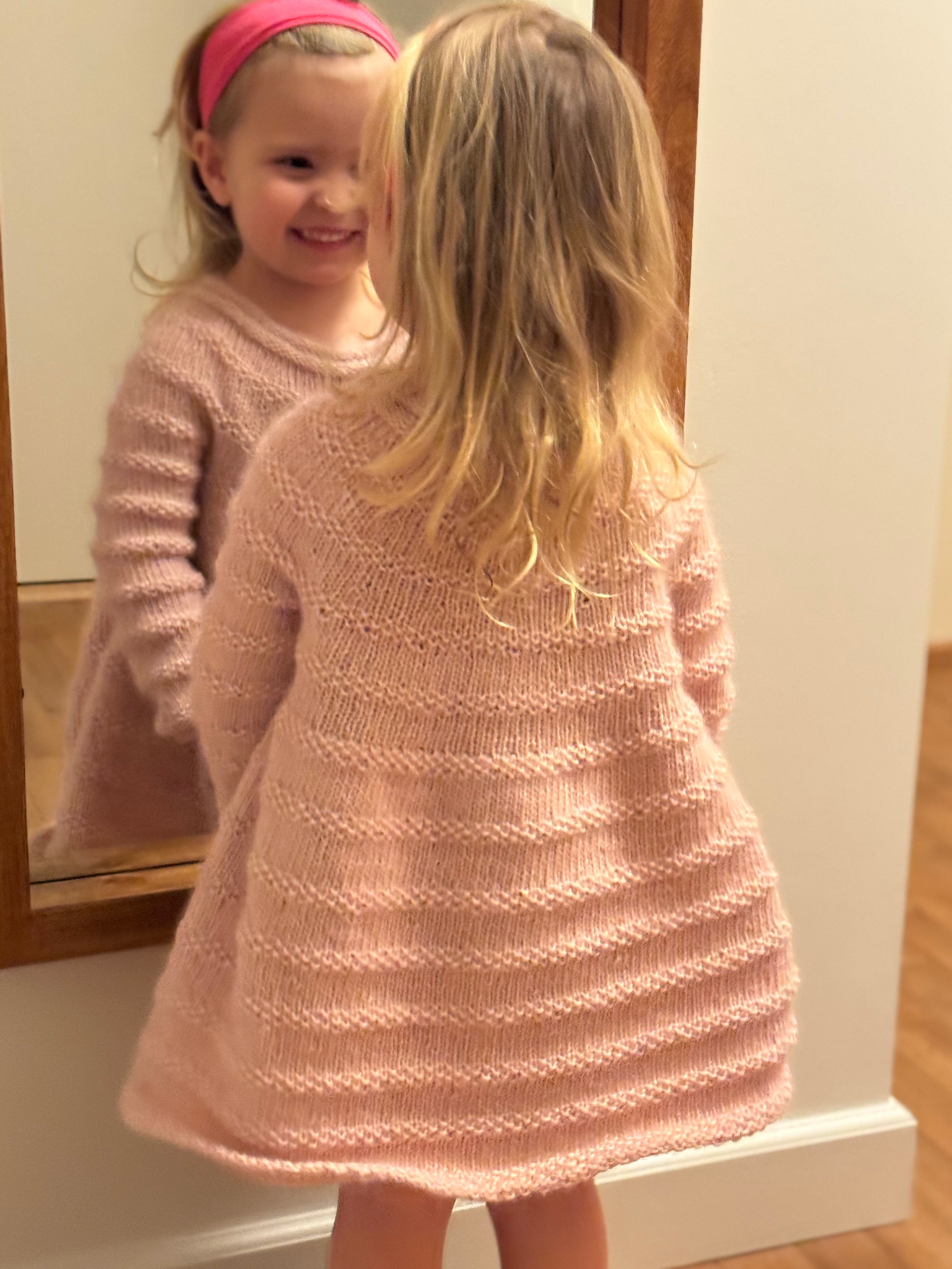 KIT TIL "BØRNEKJOLE VIOLA"