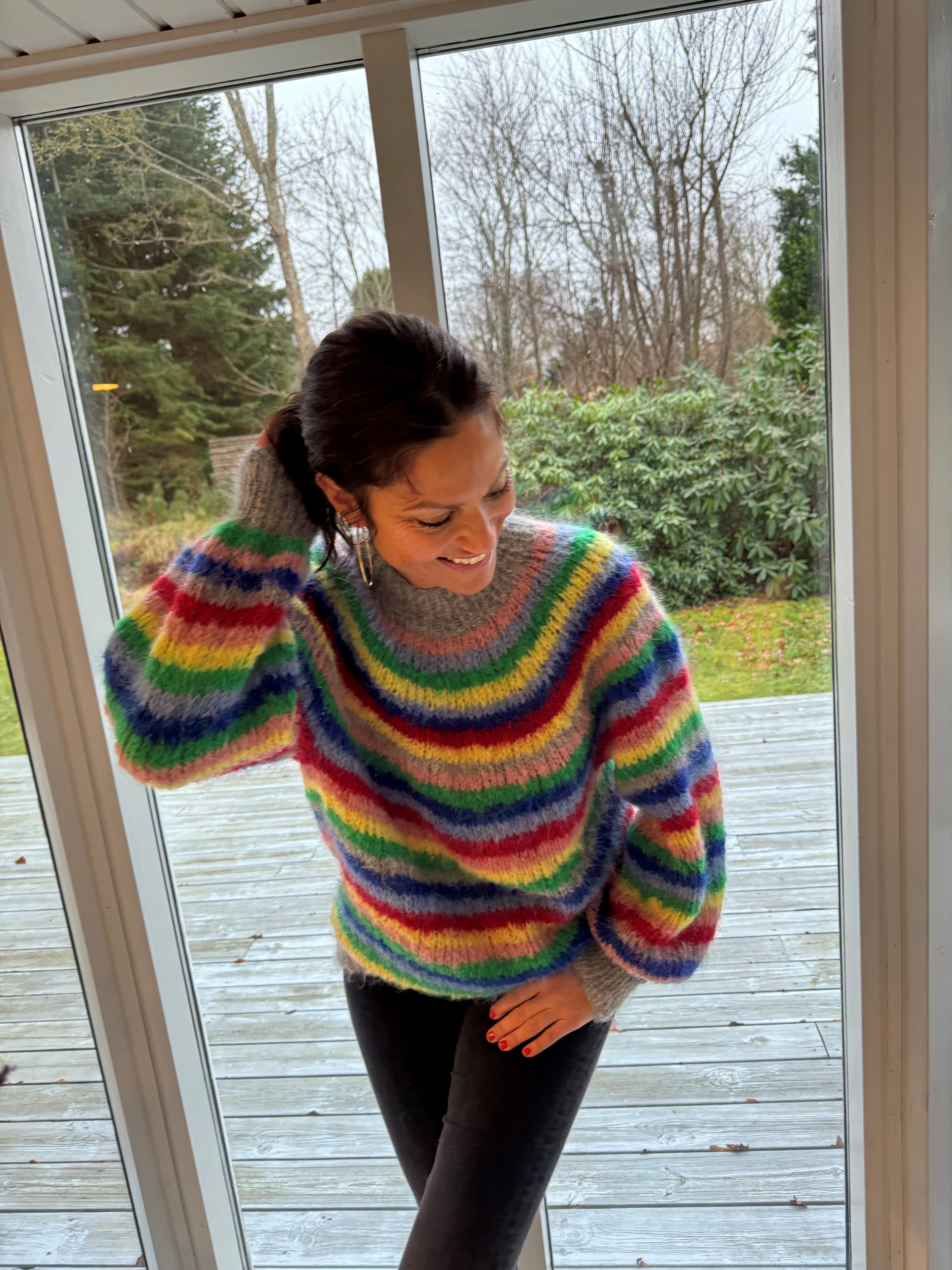 SWEATER RAINBOW