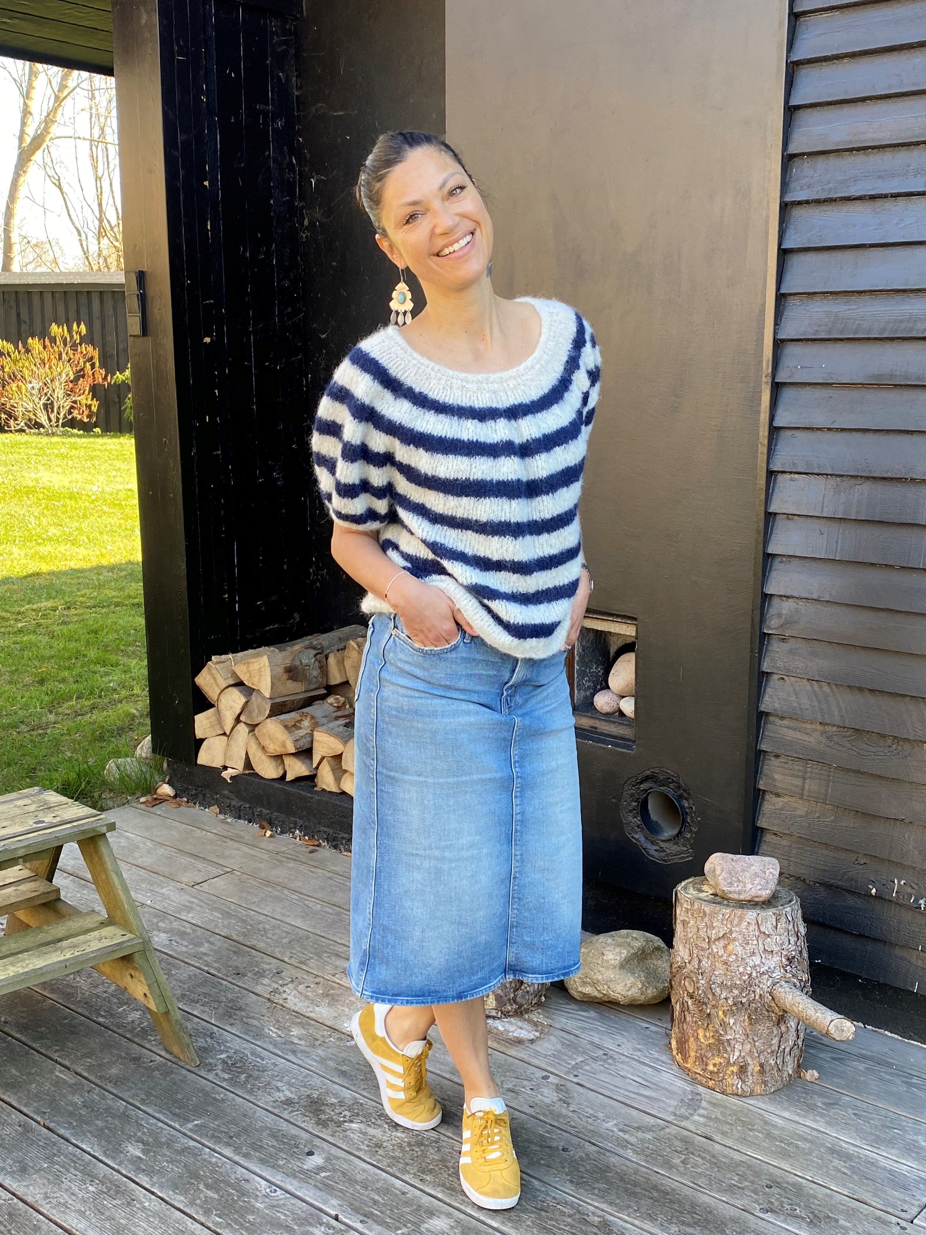 BEGINNER SWEATER C WITH STRIPES